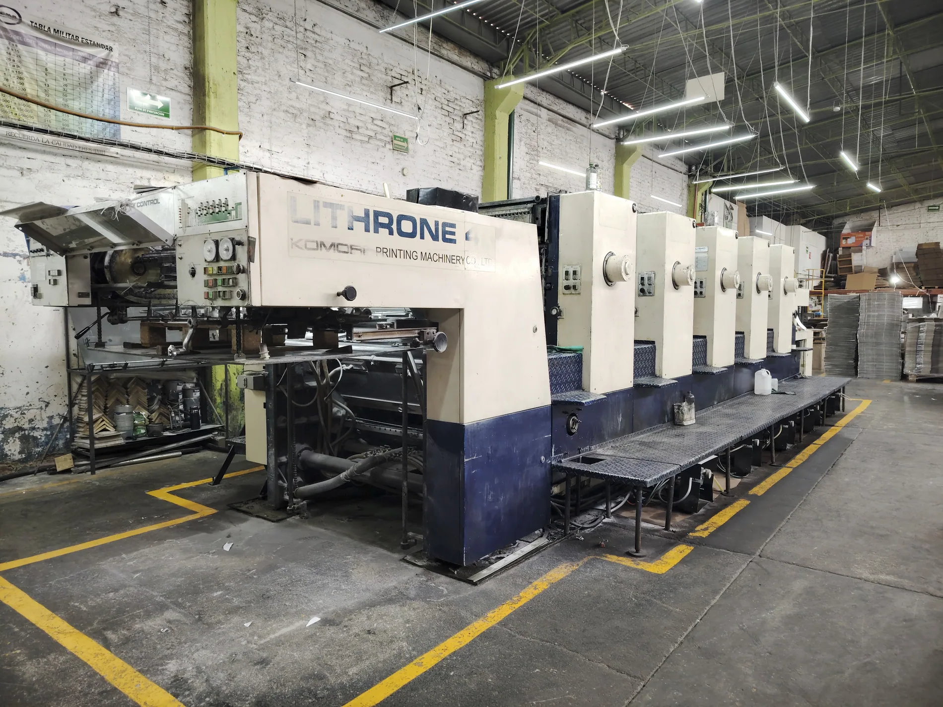 Prensa industrial de impresión offset
